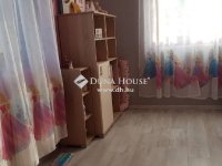 Eladó családi ház, Pócsmegyeren 79 M Ft, 5 szobás