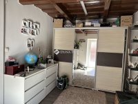 Eladó családi ház, Sáregresen 29.9 M Ft, 2 szobás