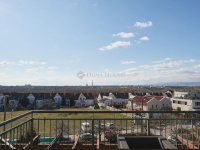 Eladó téglalakás, XVI. kerületben 180 M Ft, 3 szobás