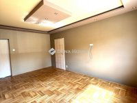 Kiadó panellakás, albérlet, Debrecenben 220 E Ft / hó, 3 szobás