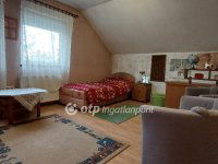 Eladó családi ház, Baracskán 98 M Ft, 6 szobás