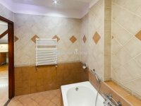 Eladó téglalakás, Kecskeméten 64.9 M Ft, 6 szobás