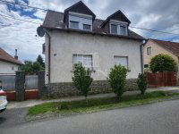 Eladó családi ház, Sárváron 49.9 M Ft, 6 szobás