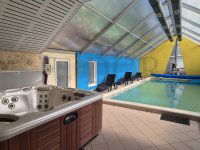 Eladó hotel, Dabason 149.9 M Ft / költözzbe.hu