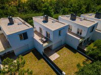 Eladó téglalakás, Balatonszárszón 82 M Ft, 7 szobás