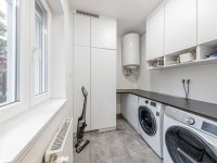 Eladó családi ház, II. kerületben 450 M Ft, 9 szobás