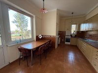 Eladó téglalakás, Pécsett 83.9 M Ft, 3 szobás