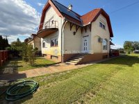 Eladó családi ház, Kiskunmajsán 99.9 M Ft, 6 szobás