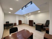 Kiadó iroda, Pécsett, Király utcában 95 E Ft / hó, 1 szobás