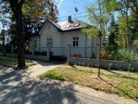 Eladó családi ház, III. kerületben 460 M Ft, 9 szobás