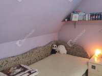 Kiadó családi ház, albérlet, Naszályon 700 E Ft / hó, 5 szobás