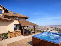 Eladó ikerház, Pécsett, Oldal dűlőn 189 M Ft, 3+1 szobás