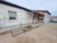 Eladó családi ház, Szolnokon 33 M Ft, 2+1 szobás