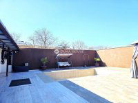 Eladó családi ház, Pécsett 129.9 M Ft, 6 szobás