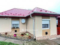 Eladó családi ház