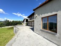 Eladó családi ház, Ürömön 449.9 M Ft, 6 szobás