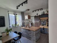 Eladó családi ház, Budaörsön 210 M Ft, 3 szobás