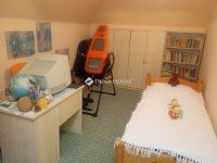 Eladó családi ház, Pécsett 107 M Ft, 5 szobás