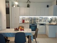 Eladó téglalakás, Székesfehérvárott 104 M Ft, 3 szobás