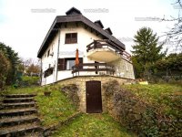 Eladó ikerház, III. kerületben 198 M Ft, 7 szobás