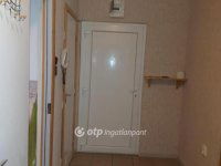 Eladó panellakás, Pécsett 56.8 M Ft, 3 szobás