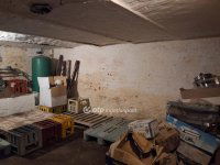 Eladó üzlethelyiség