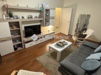 Kiadó panellakás, albérlet