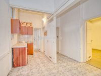 Eladó üzlethelyiség