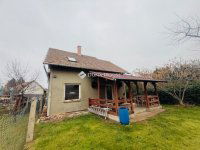 Eladó családi ház