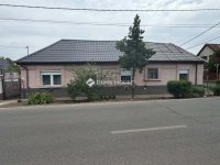 Eladó családi ház, Vecsésen 49.9 M Ft, 5 szobás