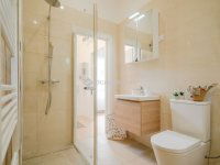 Eladó téglalakás, XII. kerületben 109.9 M Ft, 3 szobás