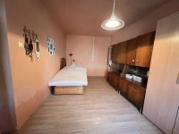 Eladó családi ház, Veszprémben 34.99 M Ft, 2 szobás