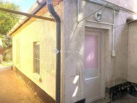 Eladó családi ház, Szegeden 34.9 M Ft, 1 szobás