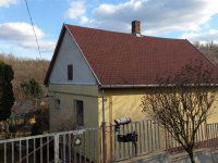 Eladó nyaraló, Komlón, Sikondai úton 35 M Ft, 2 szobás