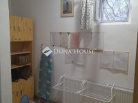 Eladó családi ház, Romándon 49.9 M Ft, 4 szobás