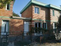 Eladó sorház, Érden 299.9 M Ft, 9 szobás / költözzbe.hu