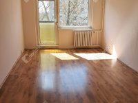 Eladó panellakás, Tatabányán 42.5 M Ft, 3 szobás