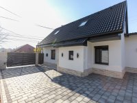 Eladó családi ház, Budapesten, III. kerületben 199.5 M Ft