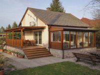 Eladó családi ház, Komáromban 42.5 M Ft, 1 szobás