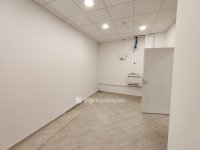Kiadó üzlethelyiség, Szolnokon 480 E Ft / hó
