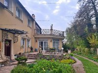 Eladó családi ház, Szentendrén 449 M Ft, 8+2 szobás