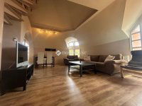 Eladó téglalakás, Pécsett 109.9 M Ft, 4 szobás