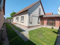 Eladó családi ház, Kisteleken 48.5 M Ft, 2 szobás