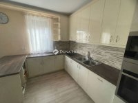 Eladó családi ház, Kecskeméten 99.5 M Ft, 4 szobás