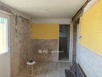 Eladó családi ház, Tiszapüspökin 11.5 M Ft, 2 szobás