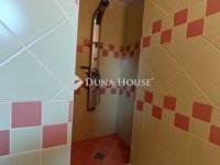 Eladó családi ház, III. kerületben 230 M Ft, 5 szobás