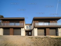 Eladó családi ház, Pécelen 365 M Ft, 6 szobás