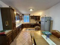 Eladó családi ház, Nagyvenyimen 149 M Ft, 7 szobás