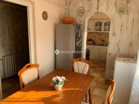 Eladó családi ház, Ercsiben 62.5 M Ft, 2 szobás