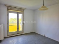 Eladó panellakás, Pécsett 34.9 M Ft, 2 szobás